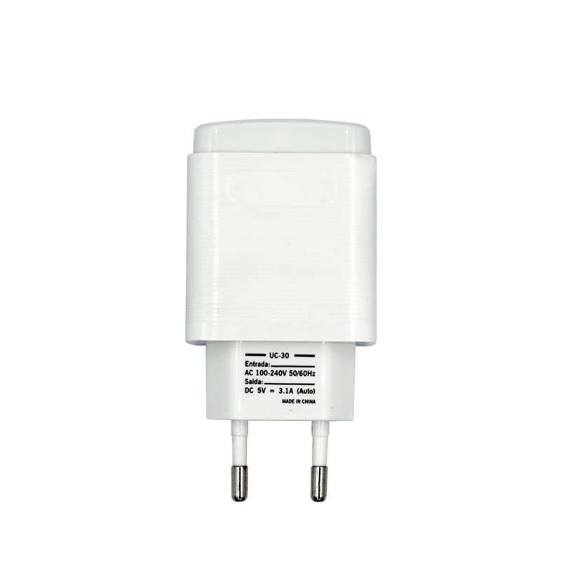 B022 2.4A USB CHARGER 3USB EU PLUG